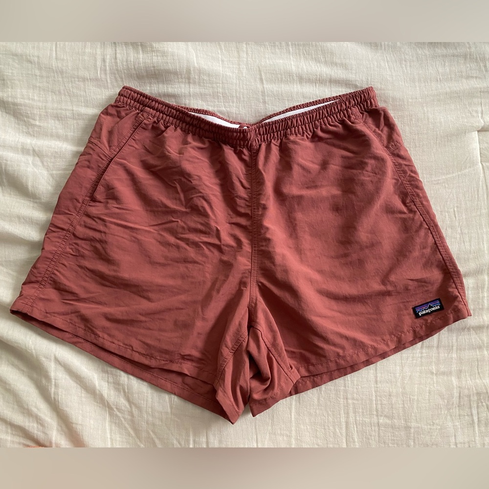 Patagonia Women’s Baggies 5in - Size Large, Dusty Rose/Pink